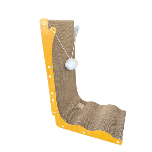 Oversized L-shaped cat scratching board with hairball